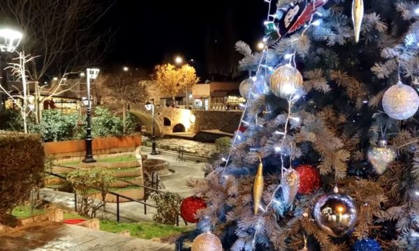 ErLLi Viti i Ri: Prizreni shpenzoi me pesë shifra për dekorim