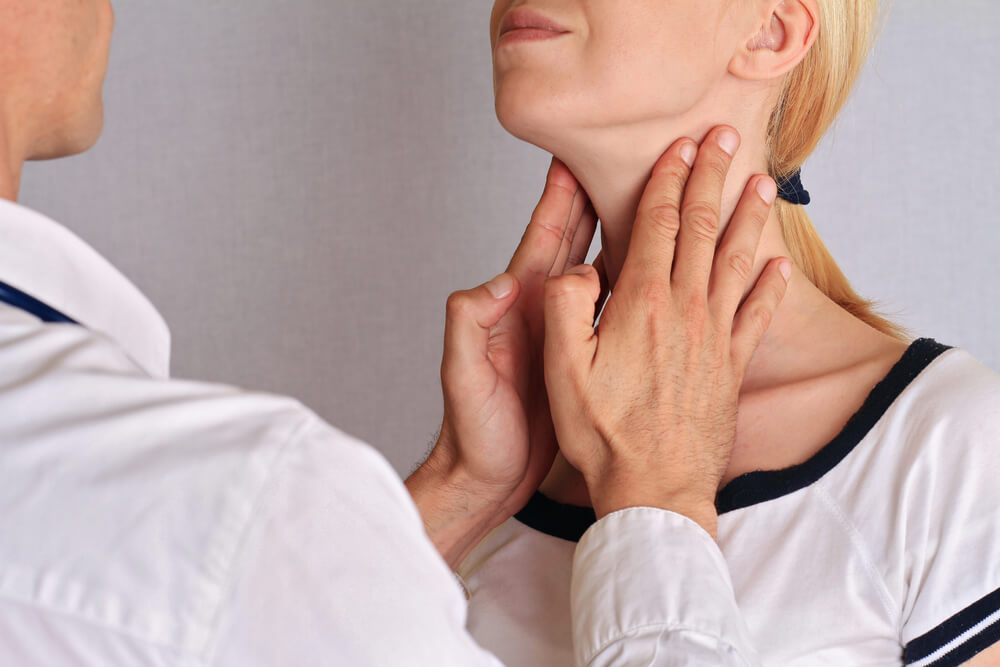 Tri shenjat që tregojnë se diçka nuk po shkon me gjëndrën tiroide