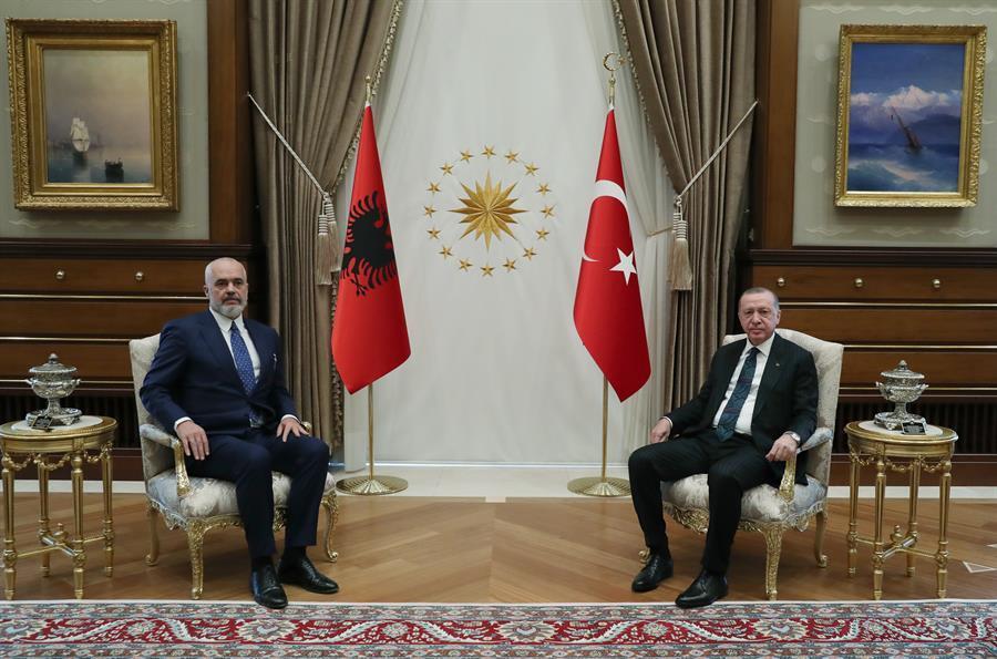 Erdogan viziton nesër Shqipërinë, kjo është agjenda e takimeve