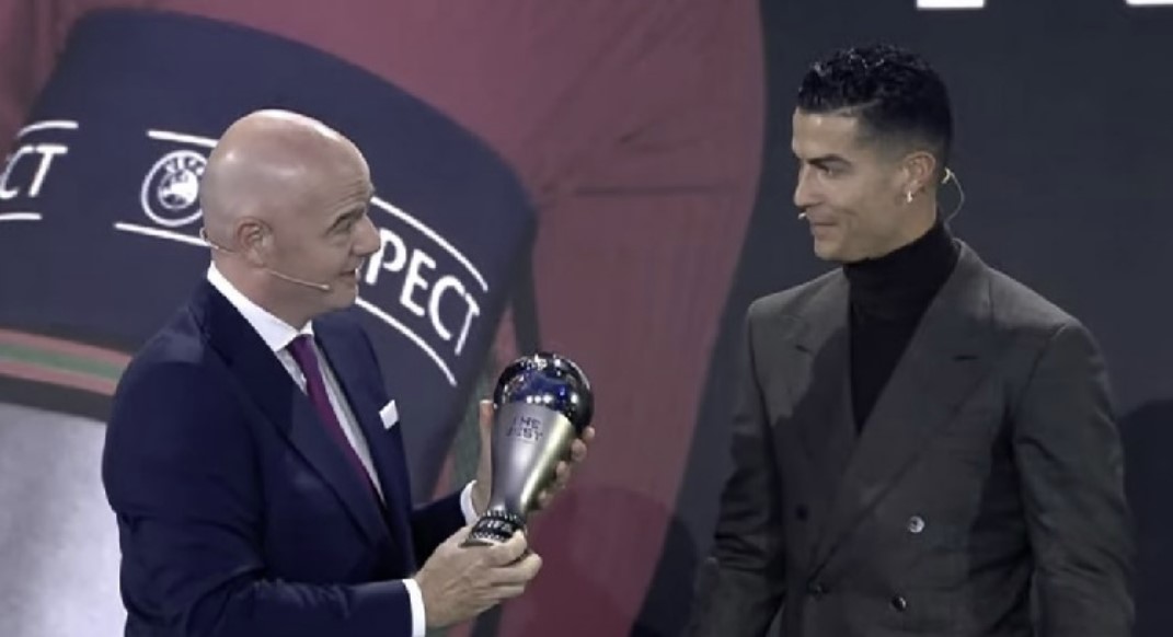 FIFA nderon Cristiano Ronaldon si top golashënuesin e të gjitha kohëve