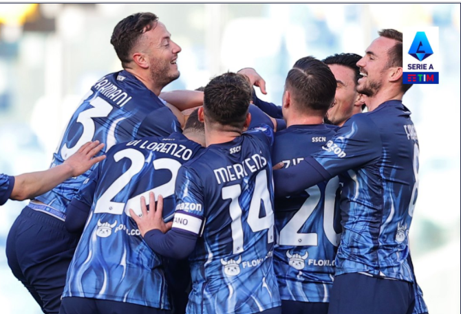Napoli demolon Salernitanan, Rrahmani kontriboi me një gol