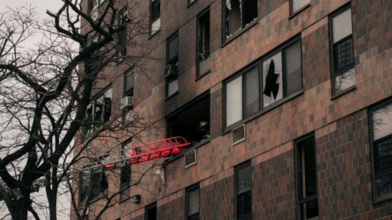 Zjarri në Bronx të New York-ut, ende nuk dihet nëse ka shqiptar në mesin e viktimave