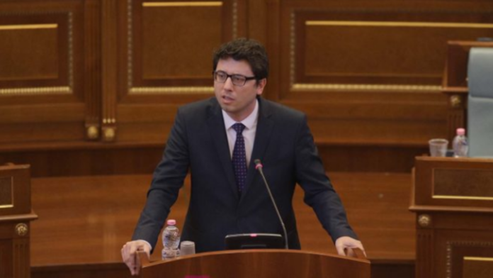 Ministri Murati: Masat anti-COVID funksionojnë pas një apo dy jave