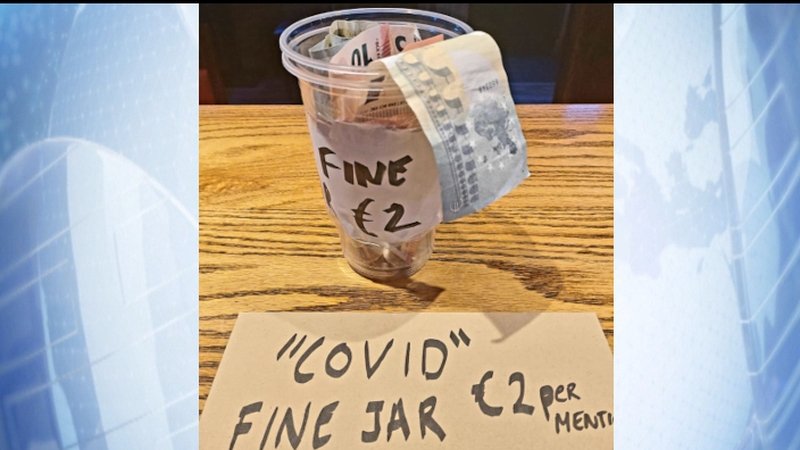 2 euro “gjobë” kushdo që përmend fjalën “COVID” në një kafene të Irlandës