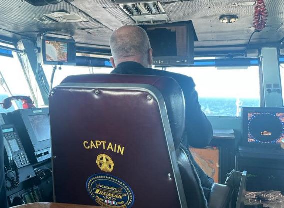 Kapiten Rama: Kryeministri shqiptar drejton aeroplanmbajtësen e ushtrisë amerikane