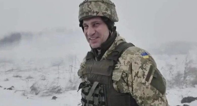 Vitali Klitschko fillon stërvitjet në ushtrinë e Ukrainës