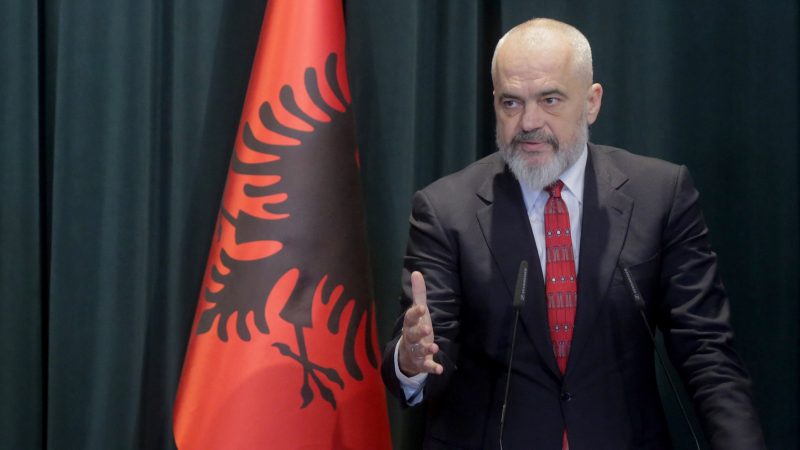 Rama hap dyert për rusët që po largohen nga lufta: Janë të mirëseardhur në Shqipëri