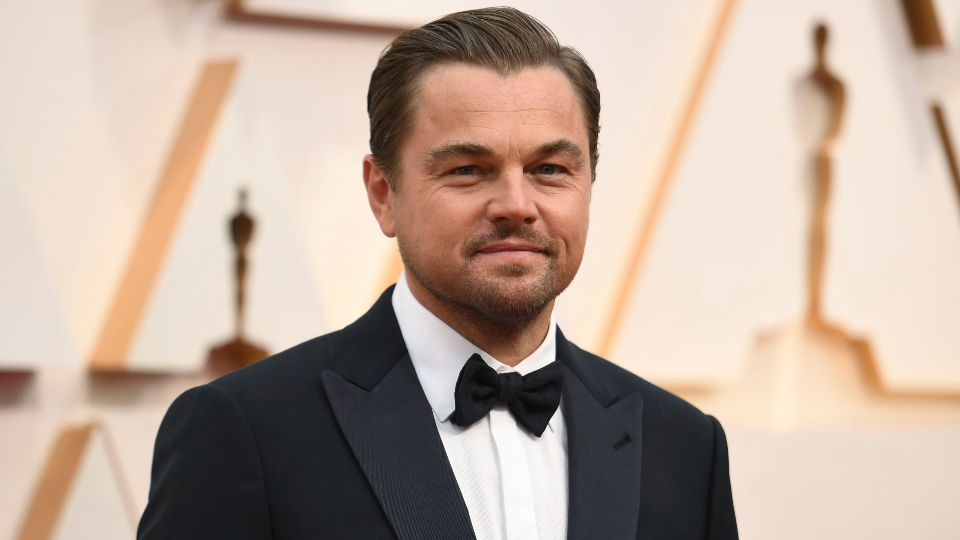 Leonardo Di Caprio dhuron 10 milionë dollarë për ushtrinë e Ukrainës