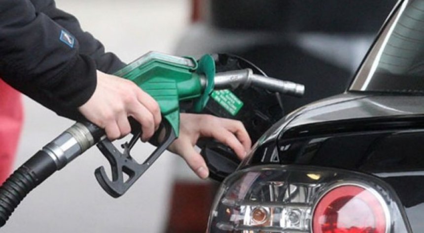 Njoftim për çmimin e derivateve: Ky do të jetë limiti i çmimit të naftës dhe benzinës për 24 orët e ardhshme
