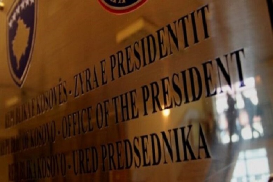 Shefi i kabinetit të presidentes alarmon për rrezikim të paqes pasi Kina i çoi armatim Serbisë