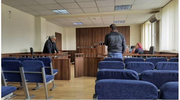 “E kam pi një killë raki”, pranon fajësinë se në gjendje të dehur ushtroi dhunë tek nëna e tij