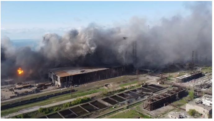 Ushtria ruse thotë se ka gjetur 152 trupa ukrainase në fabrikën e çelikut në Mariupol