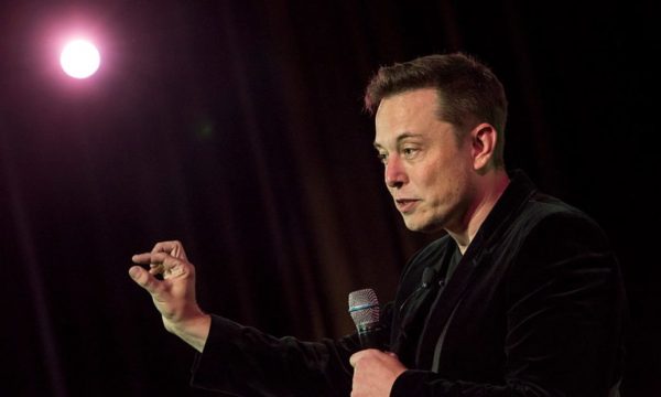 Elon Musk propozon një tarifë modeste për përdoruesit e rinj në “X”