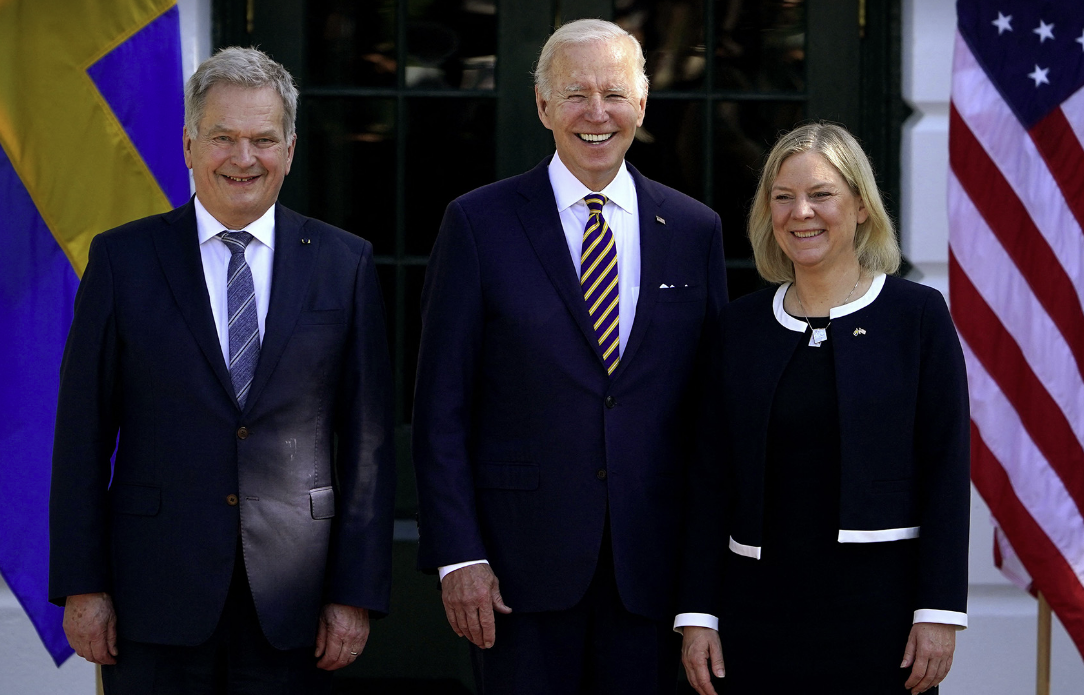 Biden mirëpret presidentin finlandez dhe kryeministren suedeze pas aplikimit në NATO