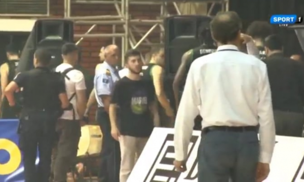 Ndërpritet ndeshja Peja – Trepça, mitrovicasit lëshojnë palestrën “Karagaçi”