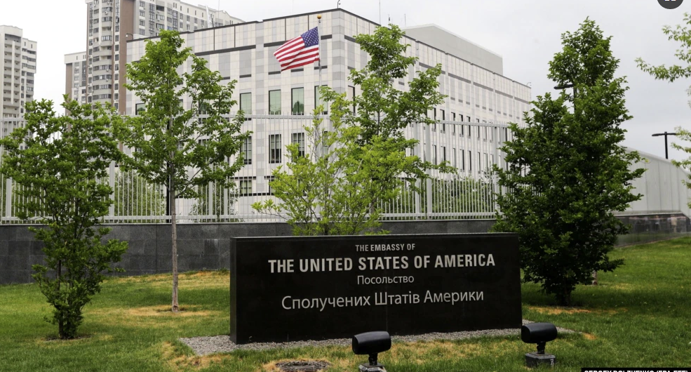 SHBA rihap ambasadën në Kiev