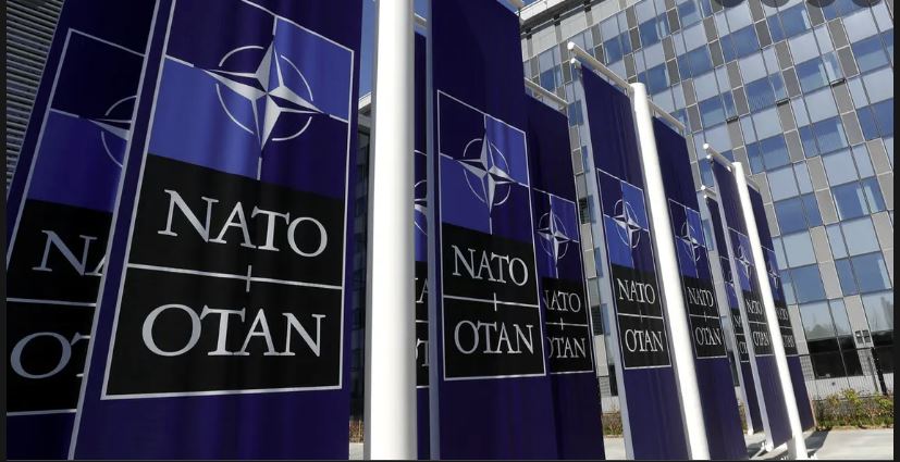 Finlanda dhe Suedia dorëzojnë aplikimet për anëtarësim në NATO