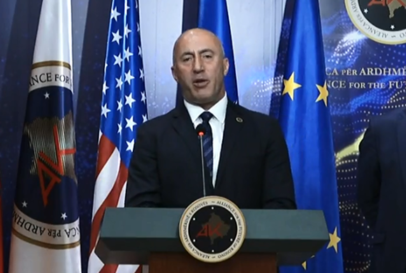 Haradinaj e sheh të habitshme shitjen e 55 pronave publike nga AKP: Ndoshta vet VV po donë me i ble për njerëzit e tyre