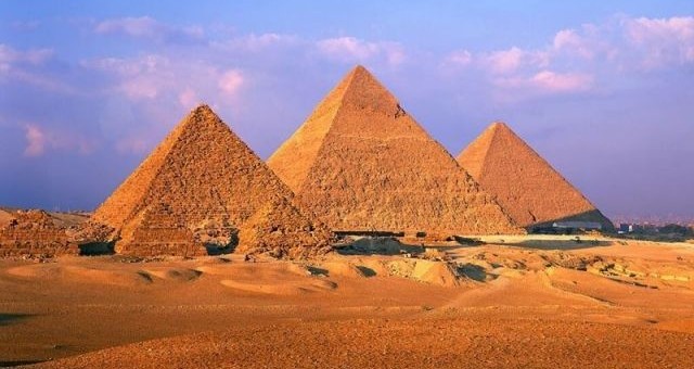 Vlerësimi i ekspertëve: Ja sa do të kushtonte sot ndërtimi i një piramide egjiptiane