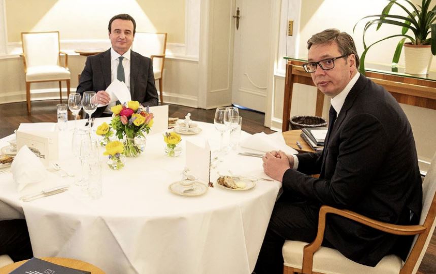 Darkë me Vuçiqin, për partinë e Kurtit vizita e tij në Berlin është fort e suksesshme