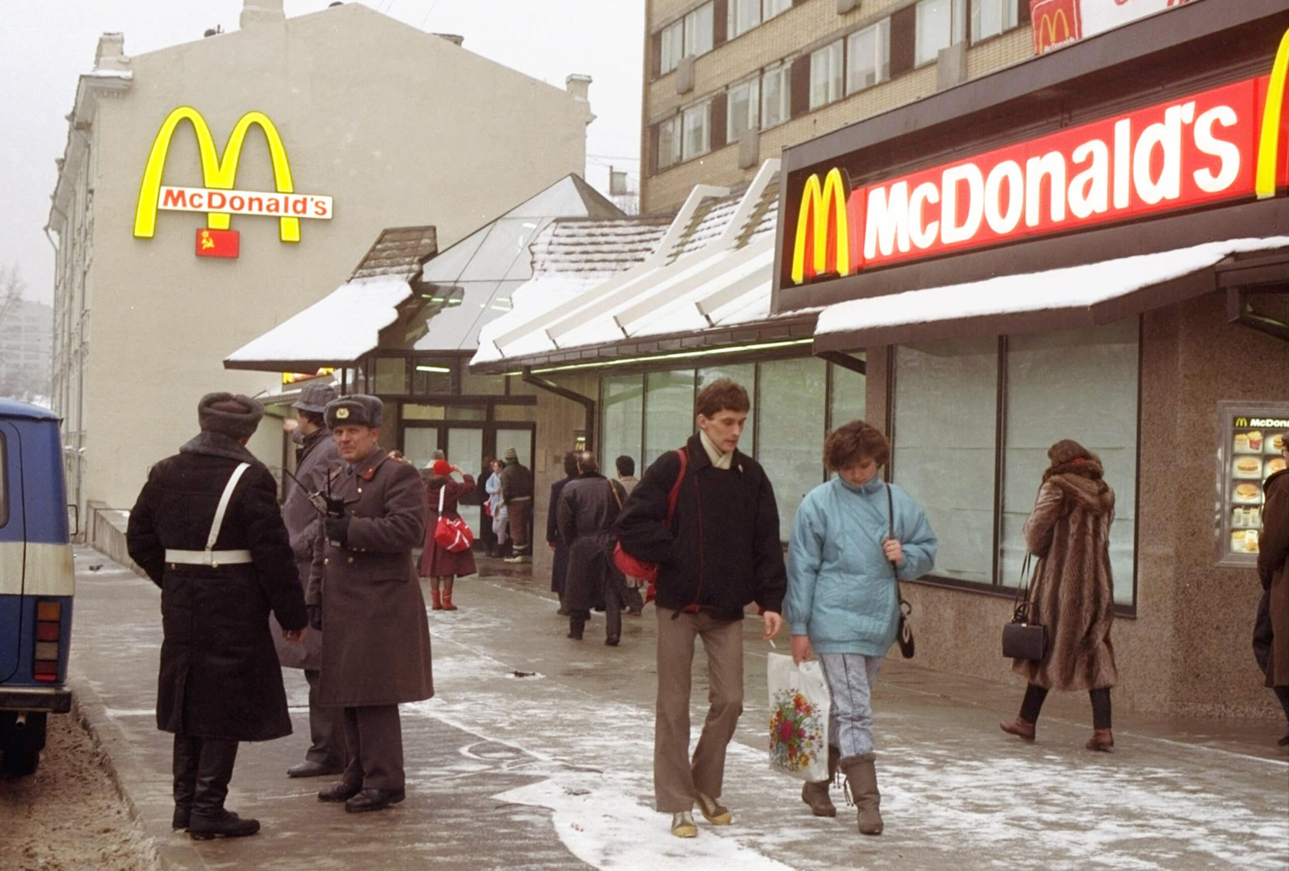 McDonald’s largohet nga Rusia pas 30 vjetësh