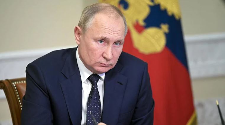 Putin: Marina ruse do të marrë raketa hipersonike