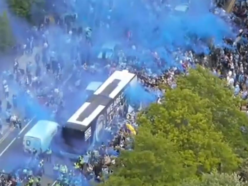 Edhe tifozët e Cityt ‘shpërthejnë’ në festë para ndeshjes me Aston Villën