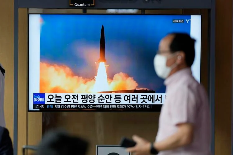 ShBA dhe Koreja Jugore i përgjigjen Koresë Veriore: Lansojnë tetë raketa ballistike