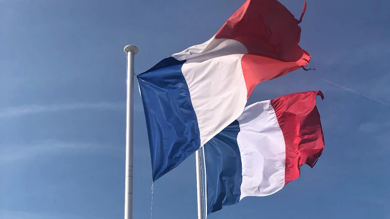 Franca mirëpret marrëveshjen për energjinë: Hap i rëndësishëm në dialog