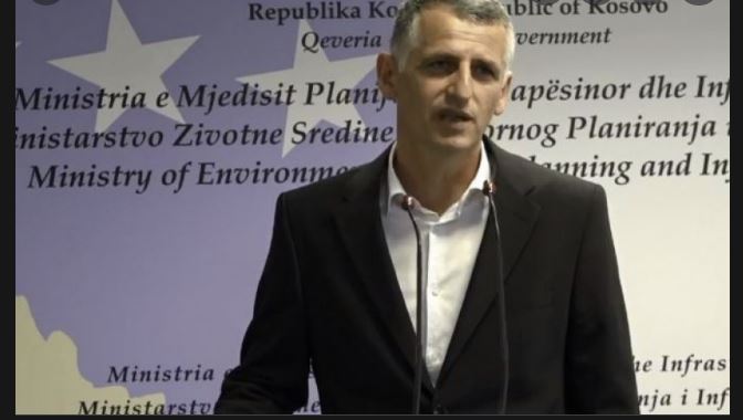 Hyseni Durmishi pranon publikisht se e ka shok pronarin e kompanisë “Bageri”