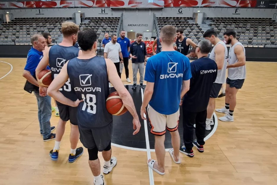 Basketbollistët e Kombëtares së  Kosovës stërviten në Danimarkë