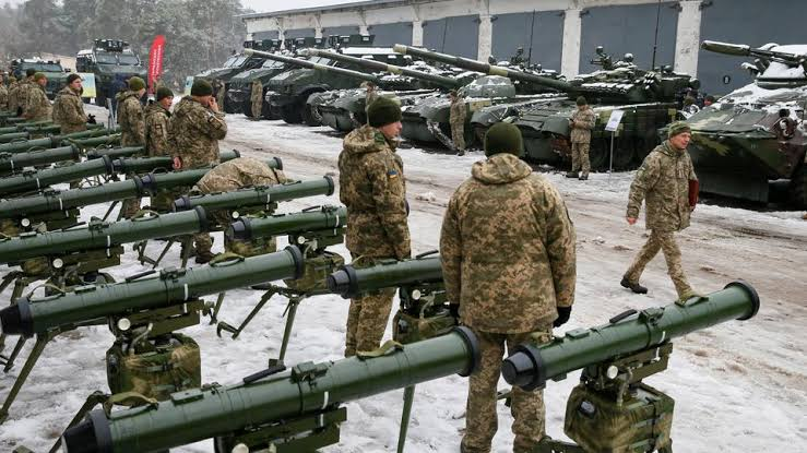 NATO do të vazhdojë të dërgojë armë të rënda drejt Ukrainës