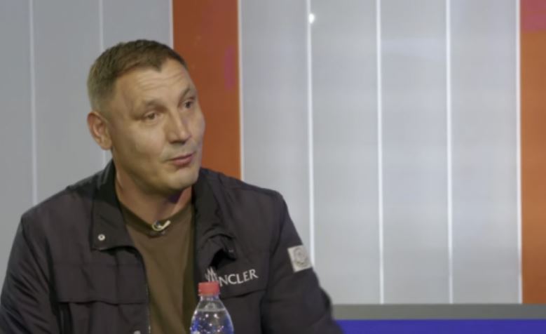 “Albin Kurti në Podujevë nga duart e mia ka shpëtuar”, veterani tregon se si e shpëtoi kryeministrin nga arrestimi