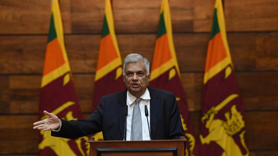 Zyra e kryeministrit në Sri Lanka bën të ditur se presidenti është dorëhequr