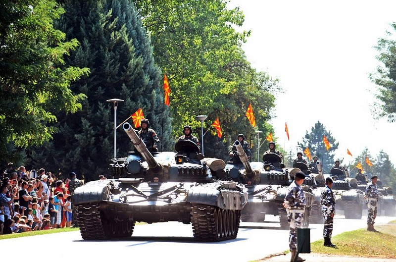 Maqedonia Veriore do t’i dhurojë tanke të periudhës sovjetike Ukrainës