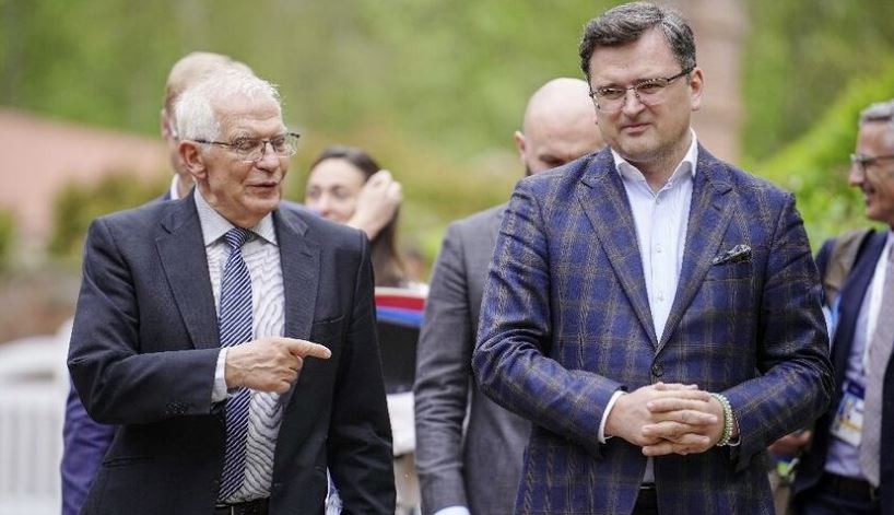 Borrell bisedon me ministrin e Jashtëm ukrainas, i premton mbështetje të vazhdueshme