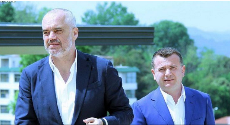 Balla i PS’së: Kush e quan veten pasardhës të Skënderbeut s’del kundër rezolutës ndaj Dick Martyt