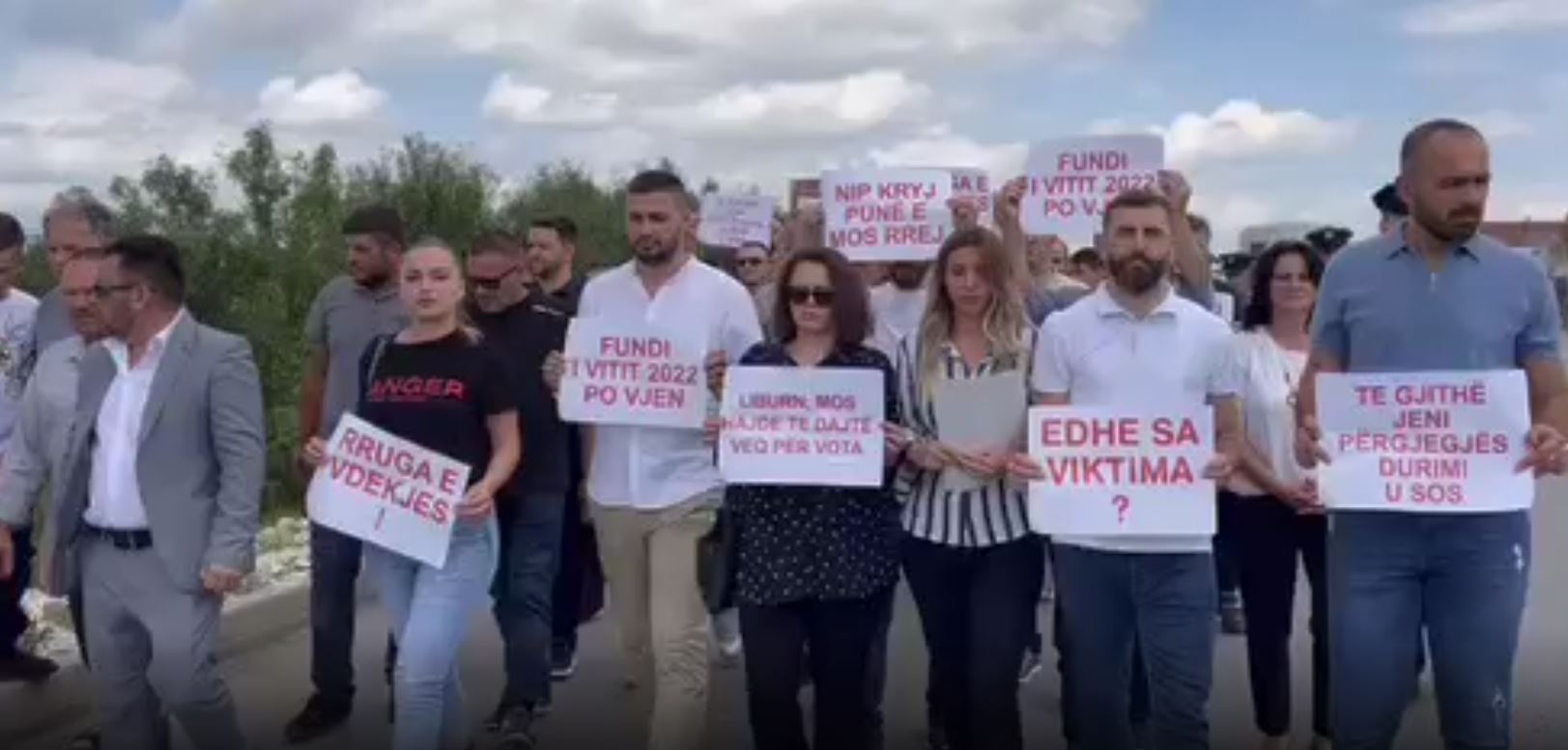 Aksion qytetar tek magjistralja Podujevë-Prishtinë ku vdiq çifti nga Malisheva