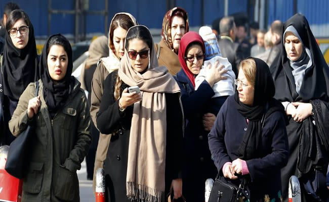 Irani ua ndalojnë grave të shfaqen në reklama