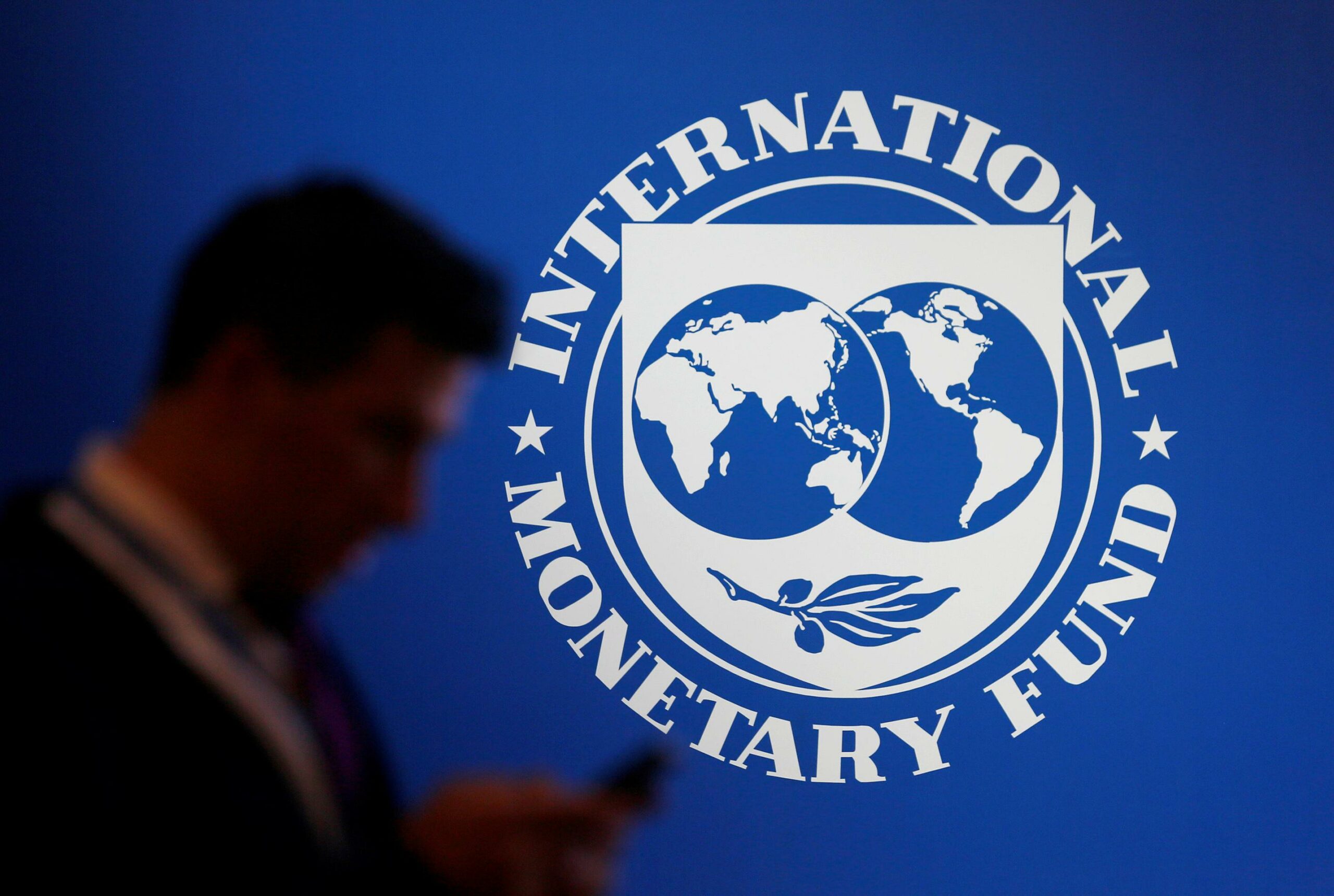 FMN parashikon një perspektivë të zymtë të ekonomisë botërore