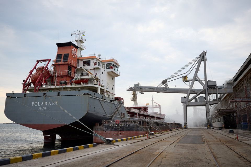 Tri anije tjera me grurë largohen nga Ukraina