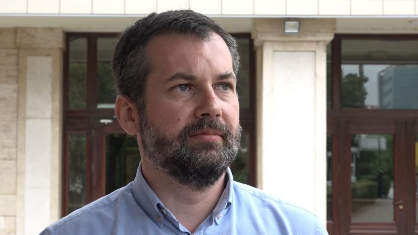 KOHA: Hajrulla Çeku, kandidati i Vetëvendosjes për Prishtinë