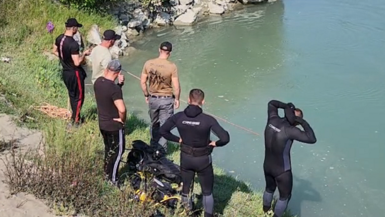 Gjendet trupi i pajetë i 14-vjeçarit në lumin e Semanit