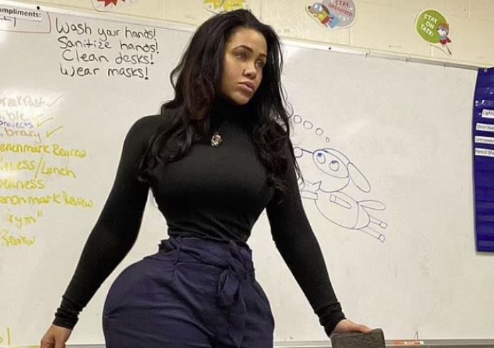 Mësuesja me përmasat e Kim Kardashian kritikohet nga prindërit për veshjet e ngushta në punë