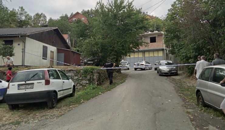 Pamje nga vendi ku ndodhi krimi në Malin e Zi: Disa persona mbetën të vrarë përfshirë edhe sulmuesin