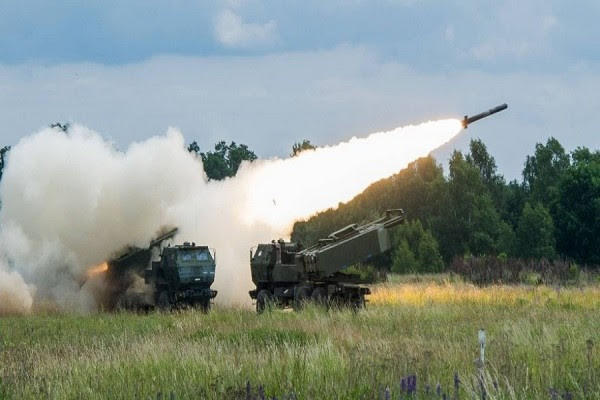 Ukraina merr sisteme të fuqishme raketore nga SHBA e Gjermania