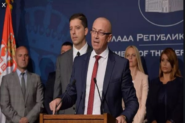 Lista Serbe i quan “vlerësime paushall” deklaratat e ambasadorit Hovenier për kriminelin Radojçiq