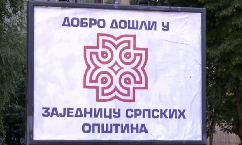 Katër komunat në veri zgjohen me tabela ku shkruan “Mirë se vini në Asociacionin e Komunave Serbe”