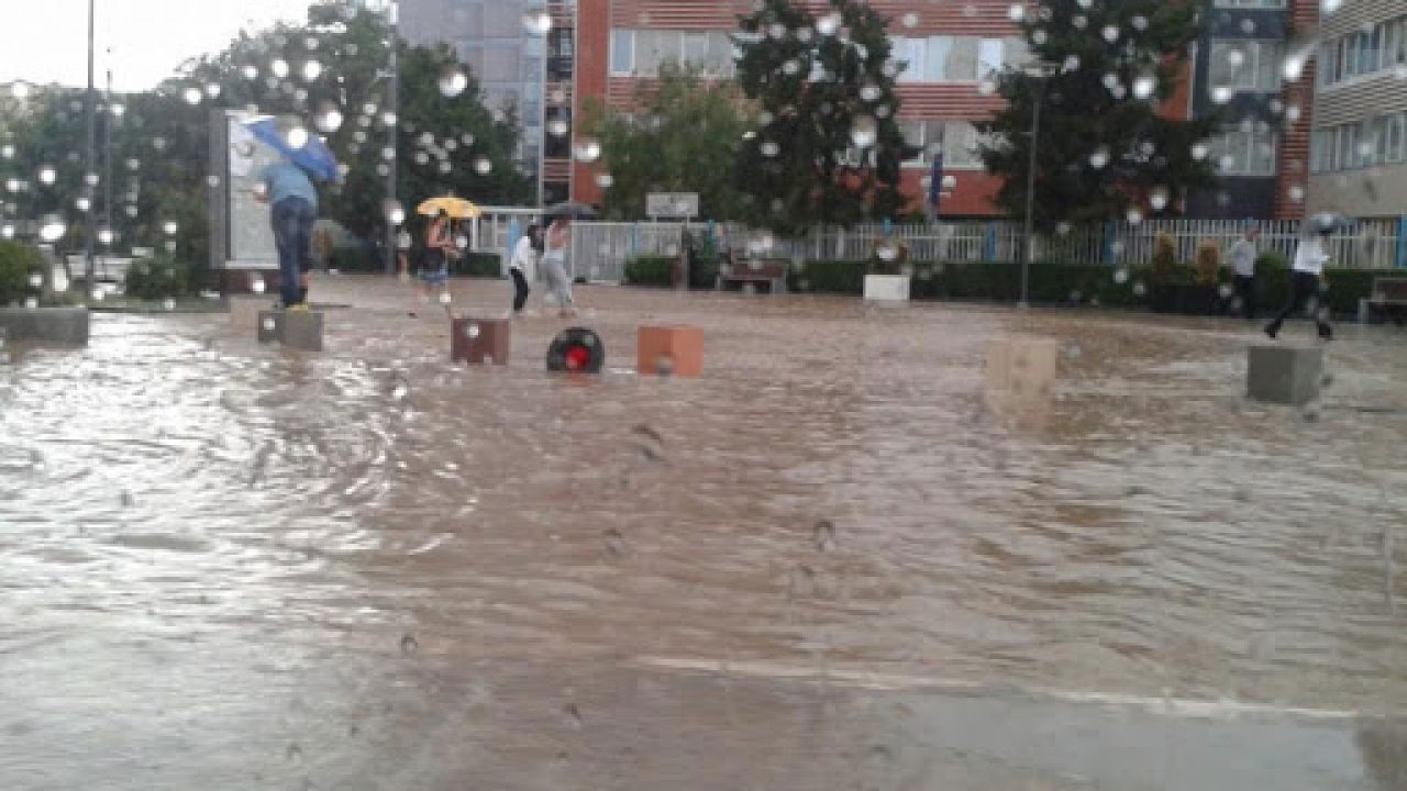Agjencia e Emergjencave: Mund të ketë përmbytje në Kosovë