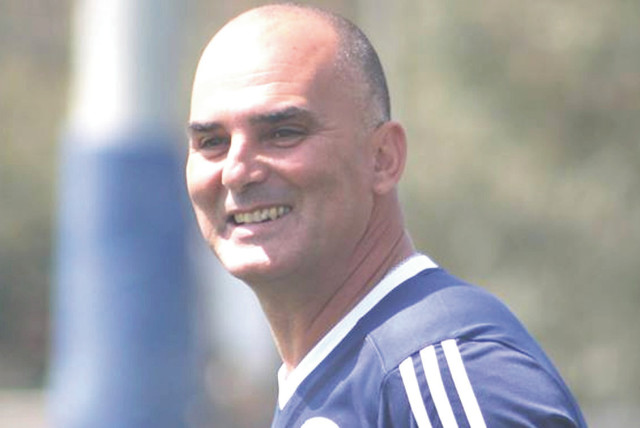 Trajneri i Izraelit ‘diss’ Shqipërisë: Jam njeriu më i lumtur në botë